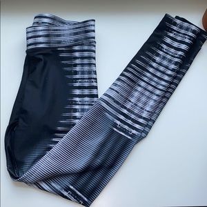 Printed workout leggings